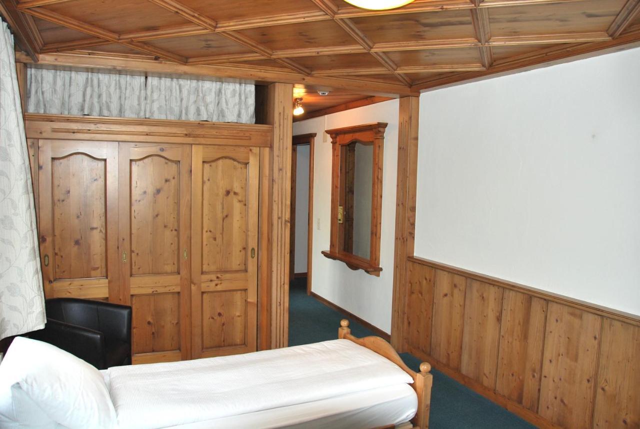 Hotel Zum Kreuz Suhr Extérieur photo