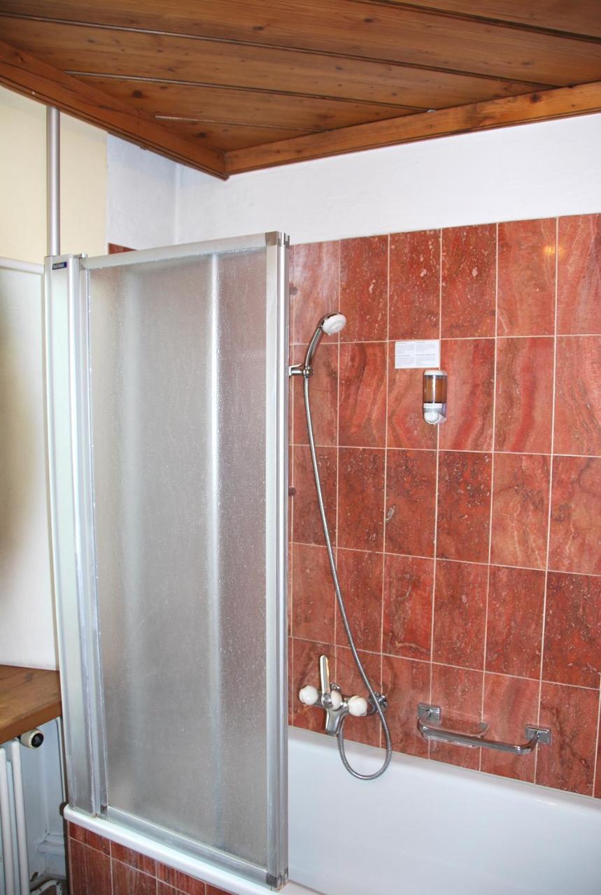 Hotel Zum Kreuz Suhr Extérieur photo