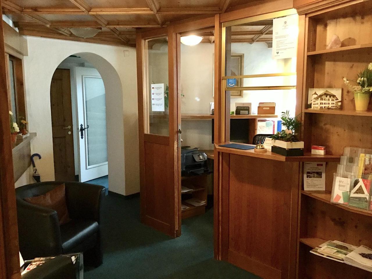 Hotel Zum Kreuz Suhr Extérieur photo