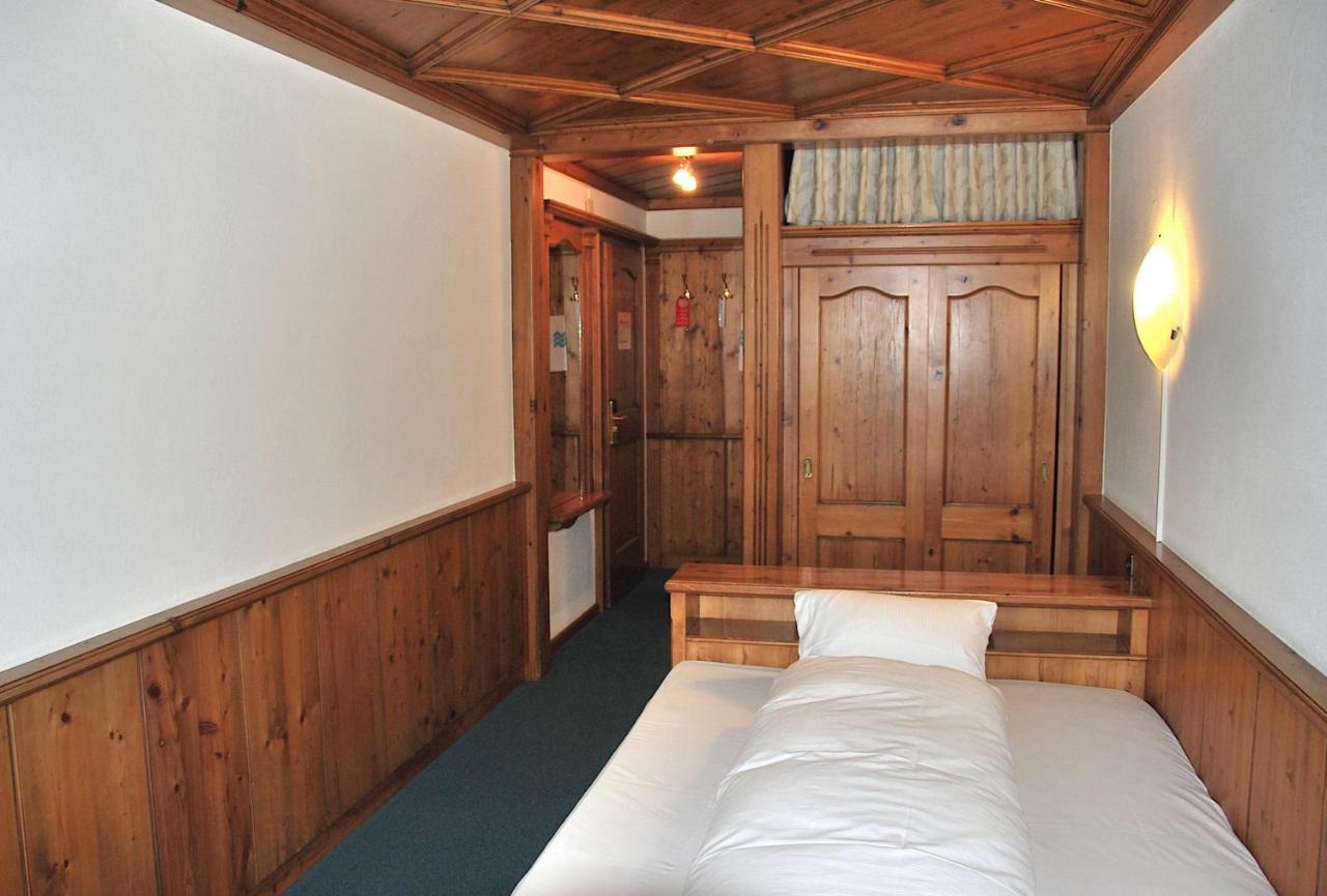 Hotel Zum Kreuz Suhr Extérieur photo
