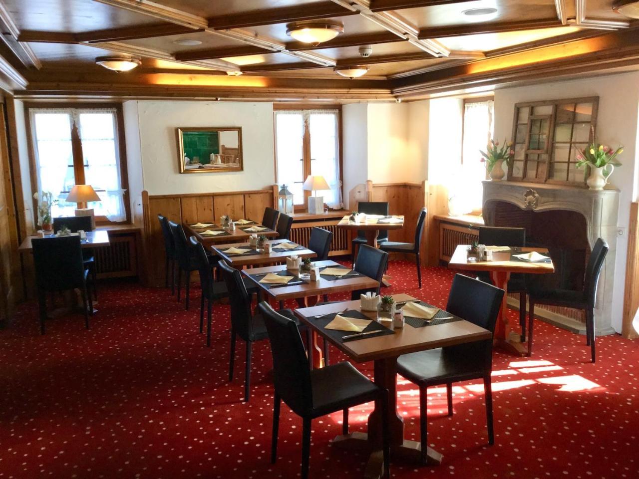 Hotel Zum Kreuz Suhr Extérieur photo